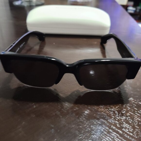 Alexander McQueen sunglasses
